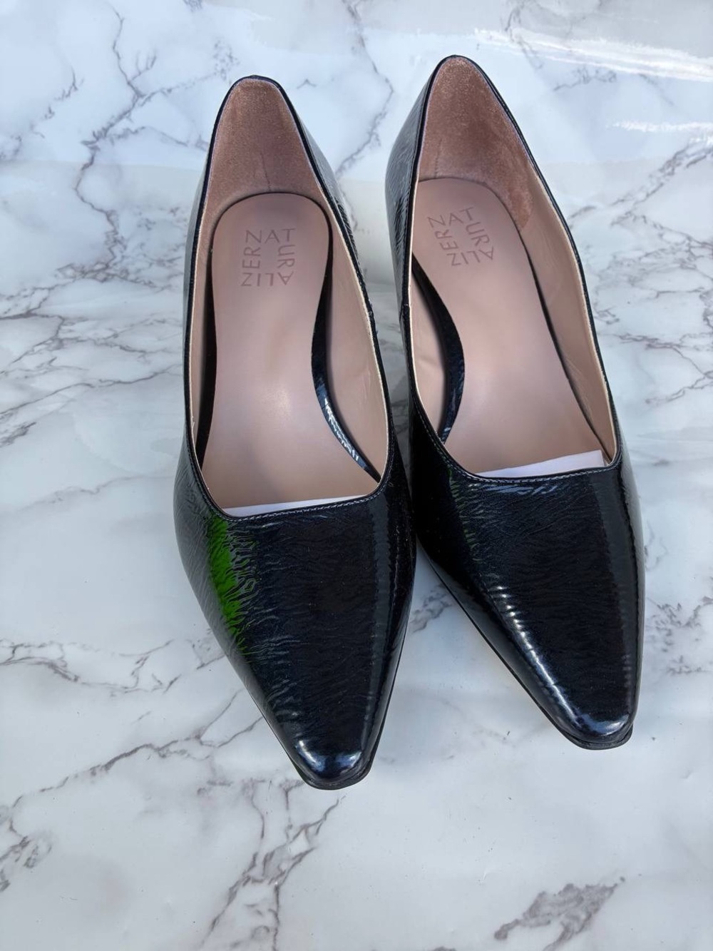 Women’s Naturalizer Tylan Navy Patent Pointed Pumps with Low Heel US Size 8W